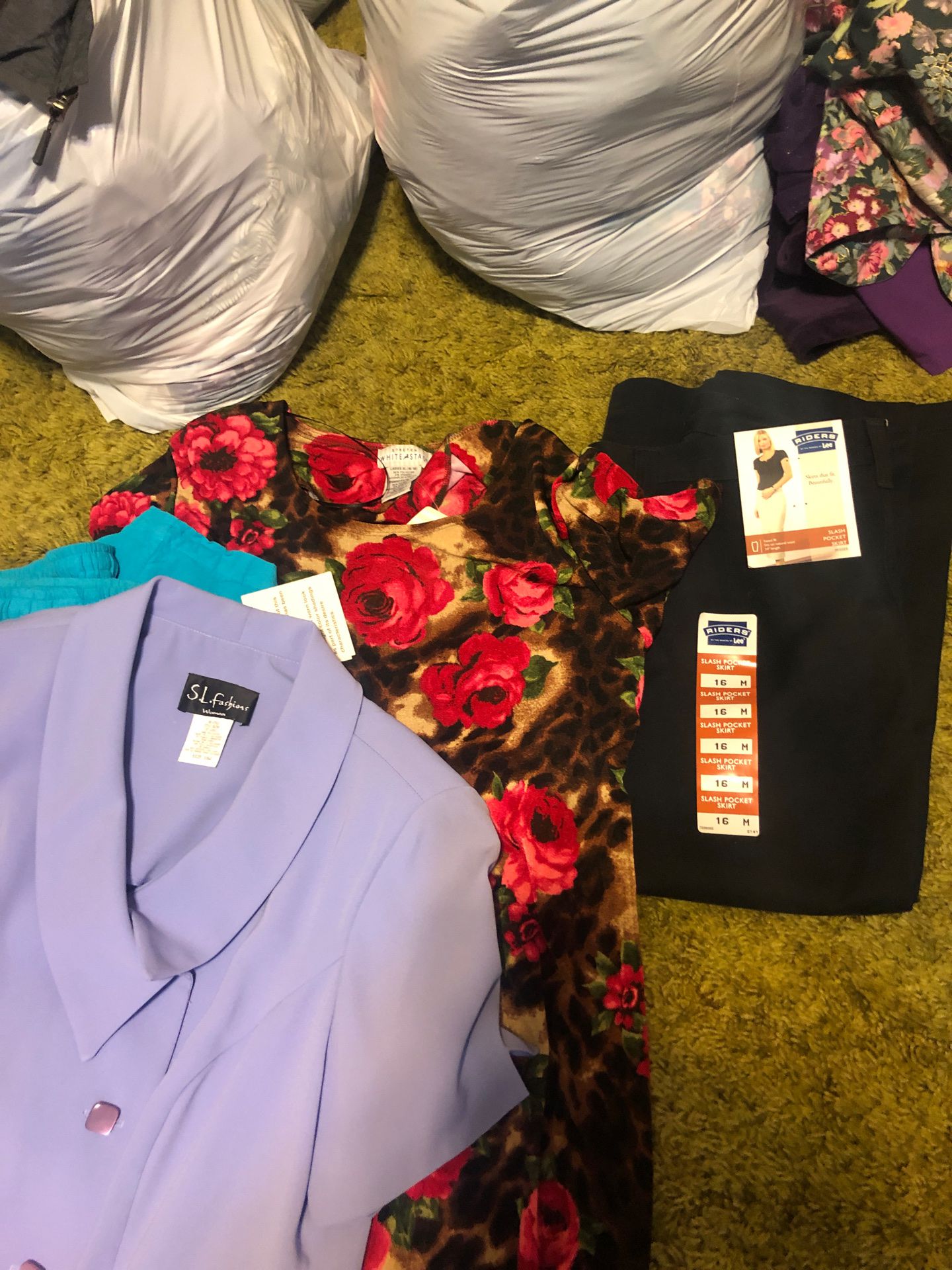 Clothes women’s assorted