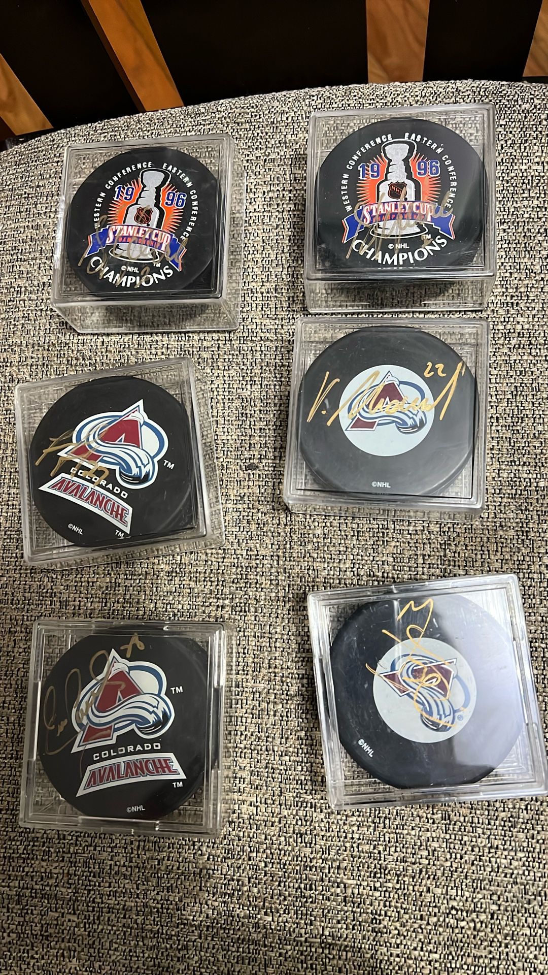 1996 Denver Hockey Team Avalanche Pucks Autographed
