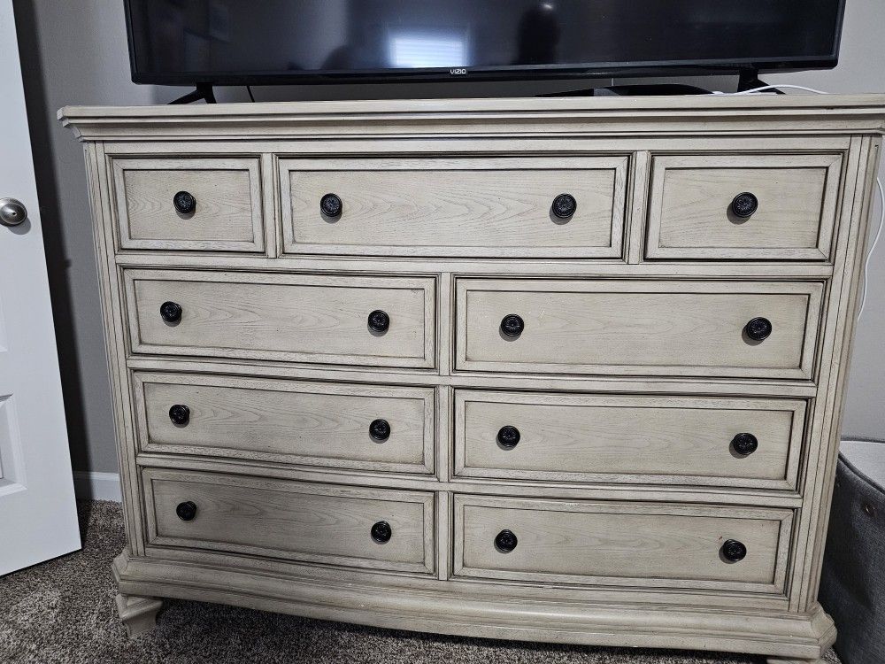 King Size Bed Room Set