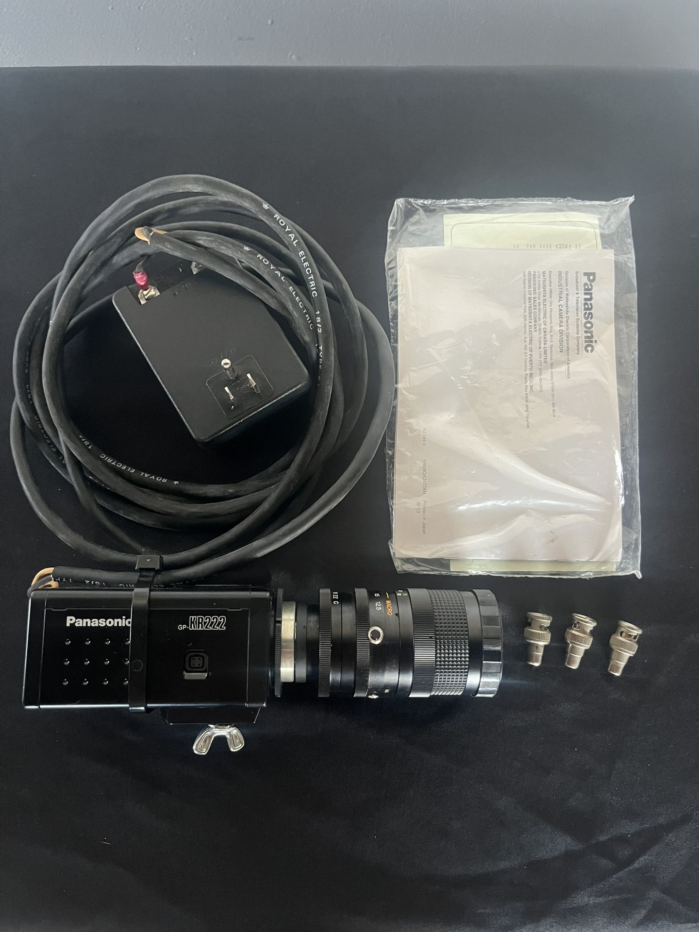 Panasonic GP-KR222 Industrial Digital 1/2" CCD Color Camera w/ Lens, Manual