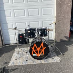 Drum Set For Beginners, Pedals Cymbals 