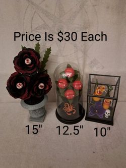 Hyde And Eek Faux Creepy Carnivorous Halloween Decor Plants In Excellent New Condition (Price Is $30  Each)