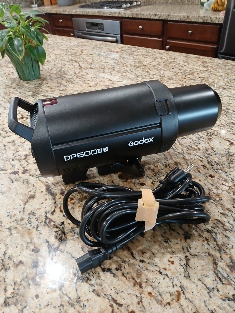 Godox DP600lll-V