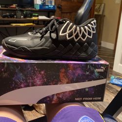 Lamelo Ball 9.5 Little Used (send Offer)