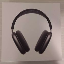 Apple AirPods Max Wireless Over-Ear Headset - Midnight