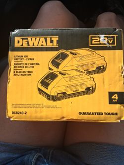 DeWalt DCB240-2 20V Max 4Ah Lithium Ion Battery 2-Pack,