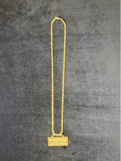 Gold plated last supper pendant with chain