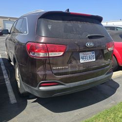 2016 KIANEEDSWORK SORENTO7PSGR.
