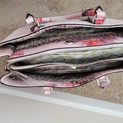 New With Tags Guess Blush Floral Handbag Purse Tote Large