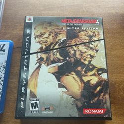 Metal Gear Solid 4 - Guns of the Patriots - Limited Edition (PS3) - CIB. Condition is Like New