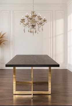 Dinning luxury table