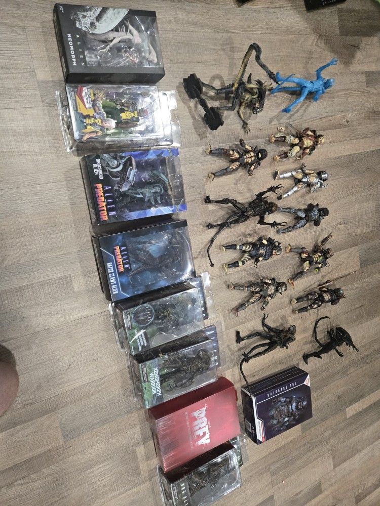 Large NECA Alien & Predator Lot! Mix Of New And Used!