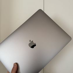 MacBook Air 13” Inch M1 (Space Gray) 256GB SSD