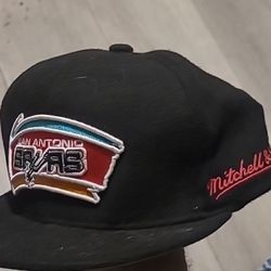 Spurs Mitchell & Ness  Het