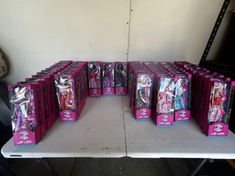 Brand New Fashion Dolls