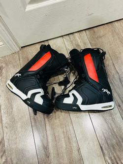 LAMAR SNOWBOARDING BOOTS MENS SIZE 6