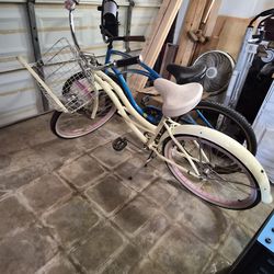 Women's beach cruiser