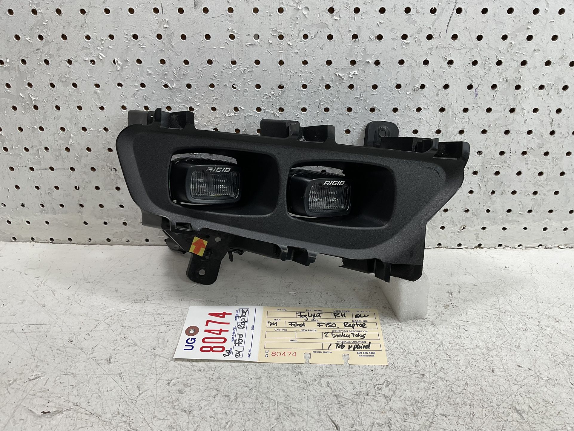 2022 2024 FORD F150 RAPTOR RIGHT SIDE FOG LIGHT OEM