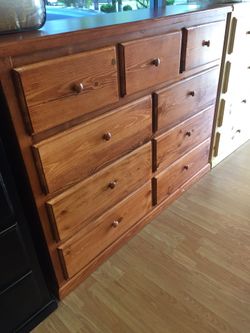 Pinewood dresser 9 drawer