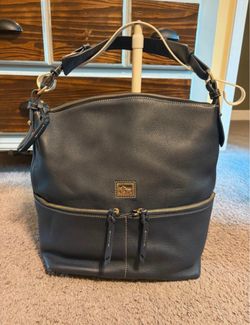 Dooney & Bourke Dillen leather shoulder bag