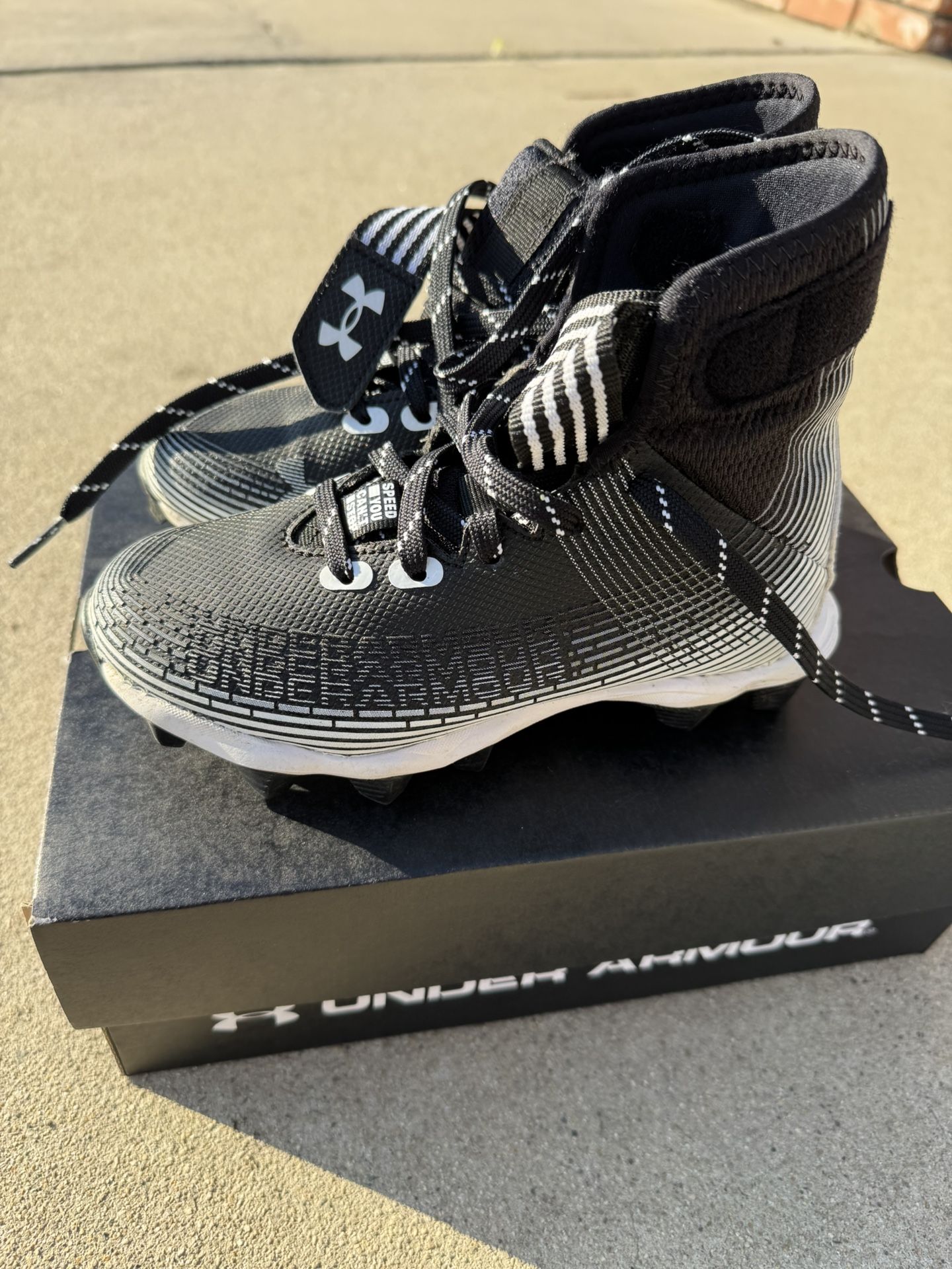 Under Armour Football Cleats 13K