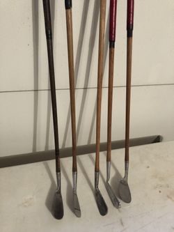 Wood shafted putters