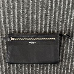 COACH STYLE 48688 MAGENTA LEATHER ZIPPY WALLET