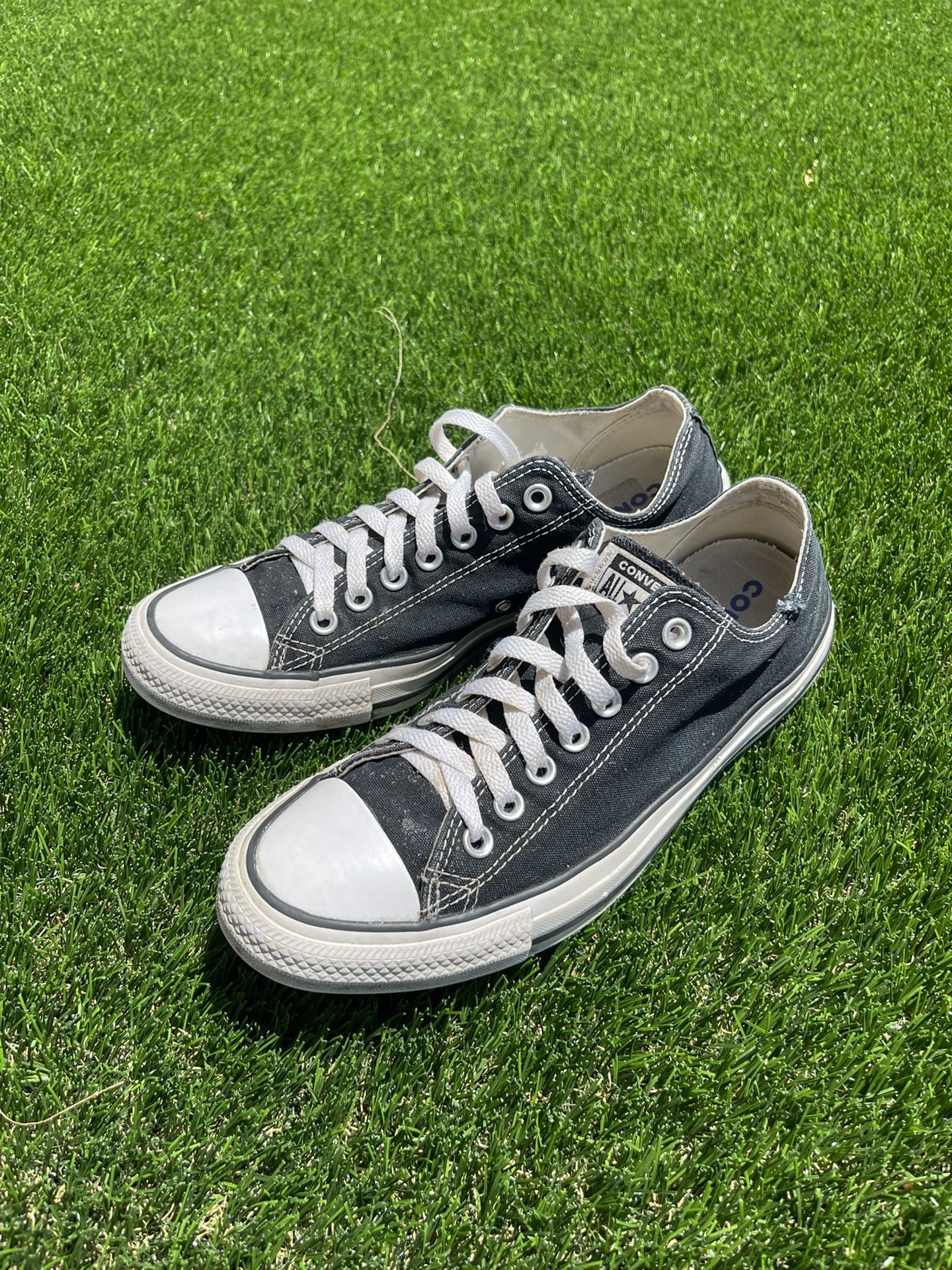 Converse All Star Low Tops Mens 8.5 Womens 10.5