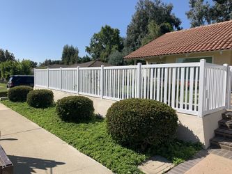 Vinyl /wood fencing