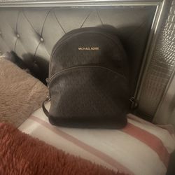 Michael Kors Backpack 🤎 Large 