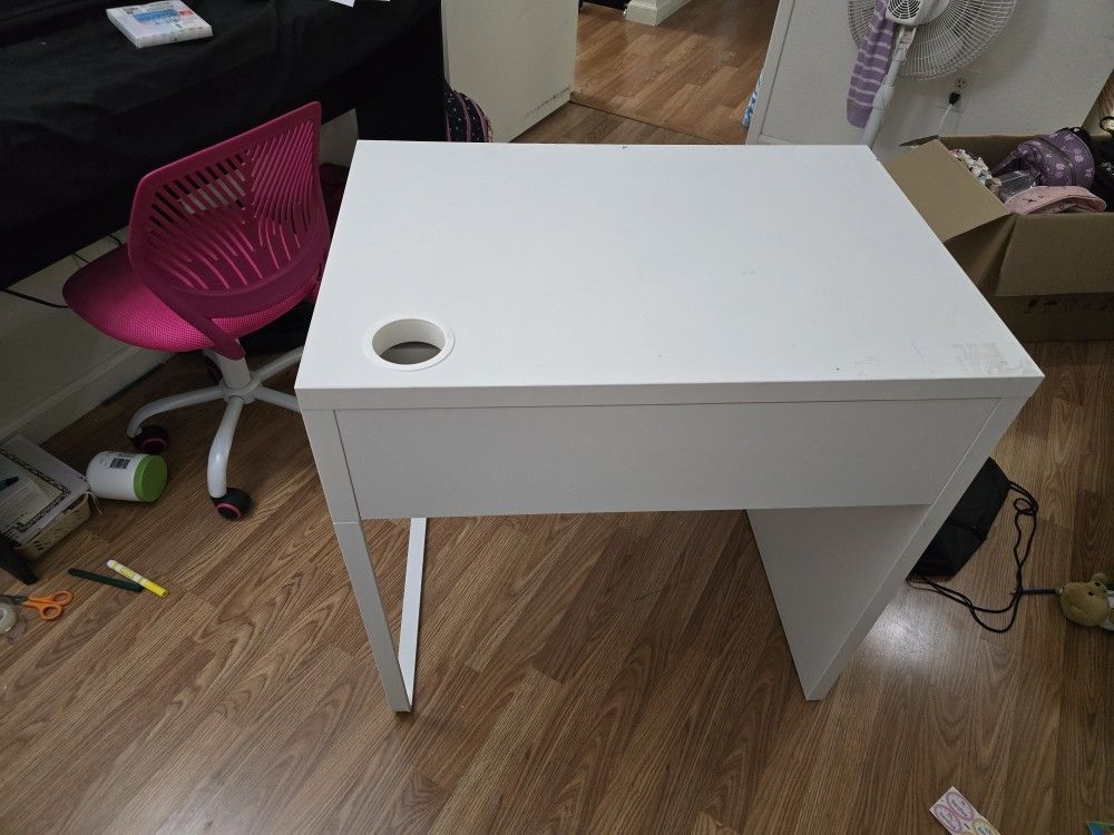 Kids Study Table