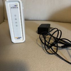 Arris Surfboard SB8200 Modem