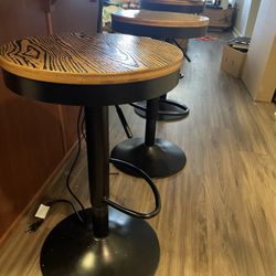 4 Bar Stools