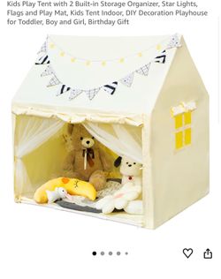 Kids Play Tent with 2 Built-in Storage Organizer, Star Lights, Flags and Play Mat, Kids Tent Indoor, DIY Decoration Playhouse for Toddler, Boy and Gir