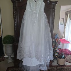 Universal Wedding Dress