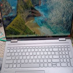 Lenovo Yoga 7 2in1 Laptop 