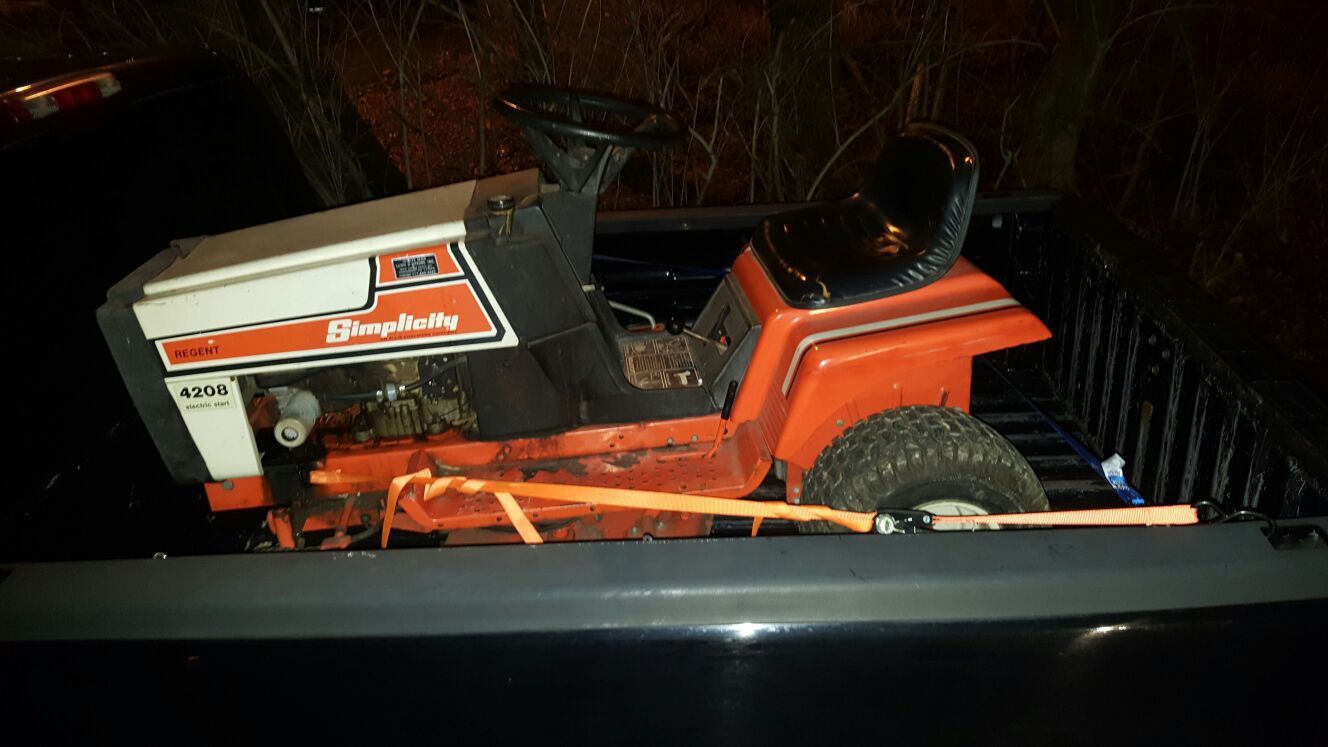 Simplicity Regent 4208 Lawn Tractor