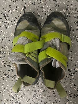 Men’s climbing shoes, size 12