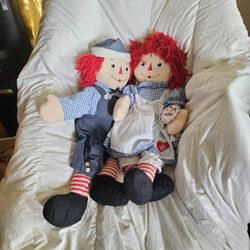 Raggedy Ann and Raggedy Andy 