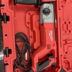 Milwaukee Rotary Hammer 