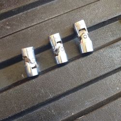 Snap On 7/16 , 1/2 , 9/16 swivel 3/8 sockets 