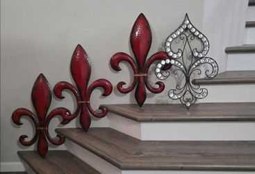 Fleur-de-lis Metal Decor