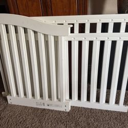 Baby crib
