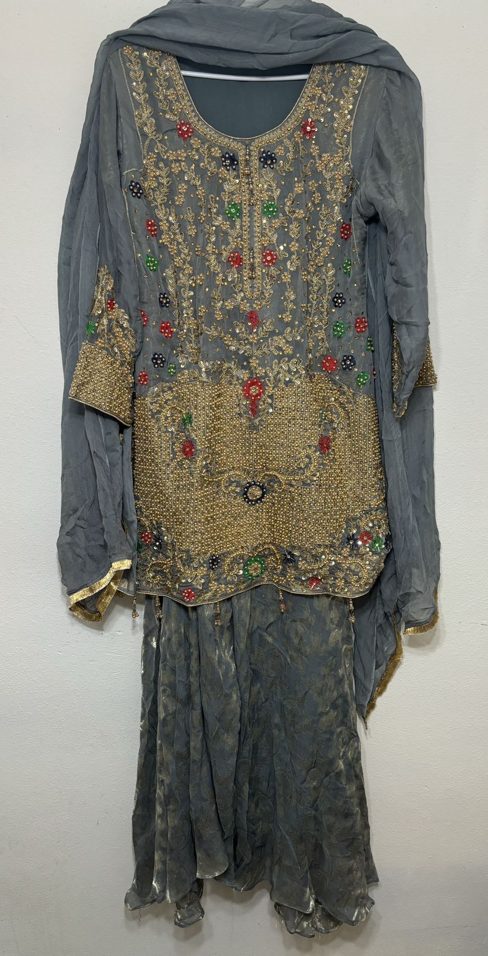 3 Piece Beautiful Chiffon And jamawar Full Sleeves Medium Size Party Dress