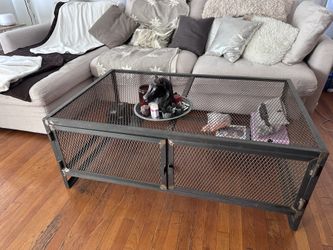 Metal Hatdware Coffee Table