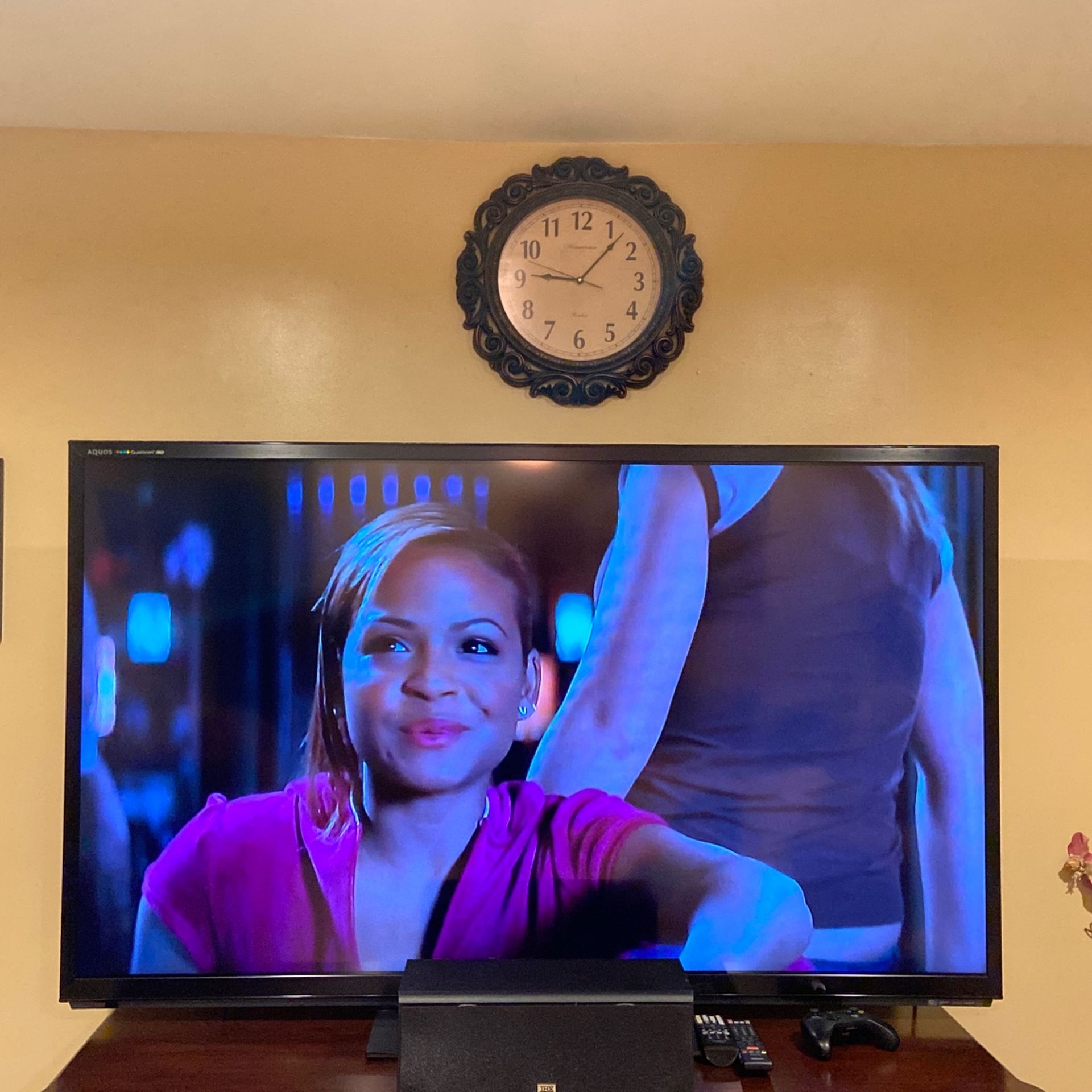 Sharp Aquos 1080 p 3D 240 Hz 70 In. TV