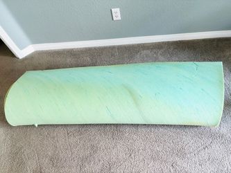 Queen Size 2-inch Memory Foam Mattress Topper