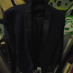 3 MEN'S SUITS + 2 BLAZERS Size 40R + 4 Pairs of  Mens Shoes 