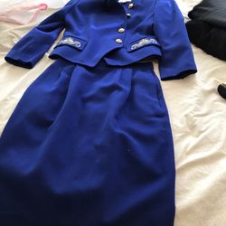 Valerie Steven’s Petites 4 Royal Blue Suit Very Good Condition 