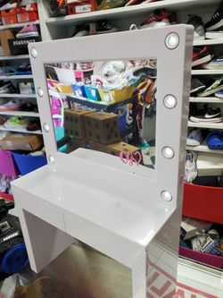 Og Doll Vanity